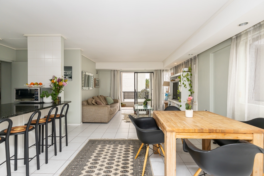 To Let 2 Bedroom Property for Rent in Sea Point Western Cape